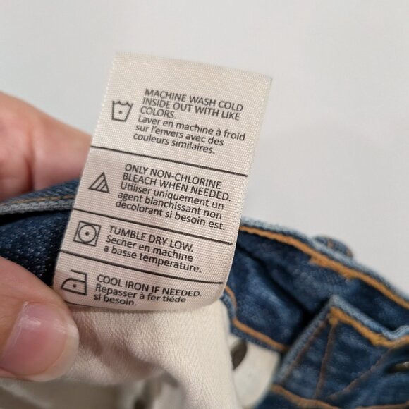 BNWT Vince Cropped Boyfriend Mid Wash Jeans Blue Size 26 - Picture 5 of 5